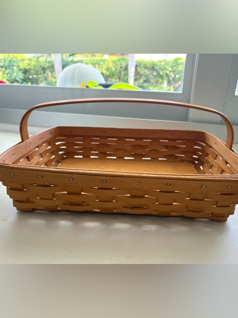 Vintage Longaberger basket 2002 - Picture 6 of 11